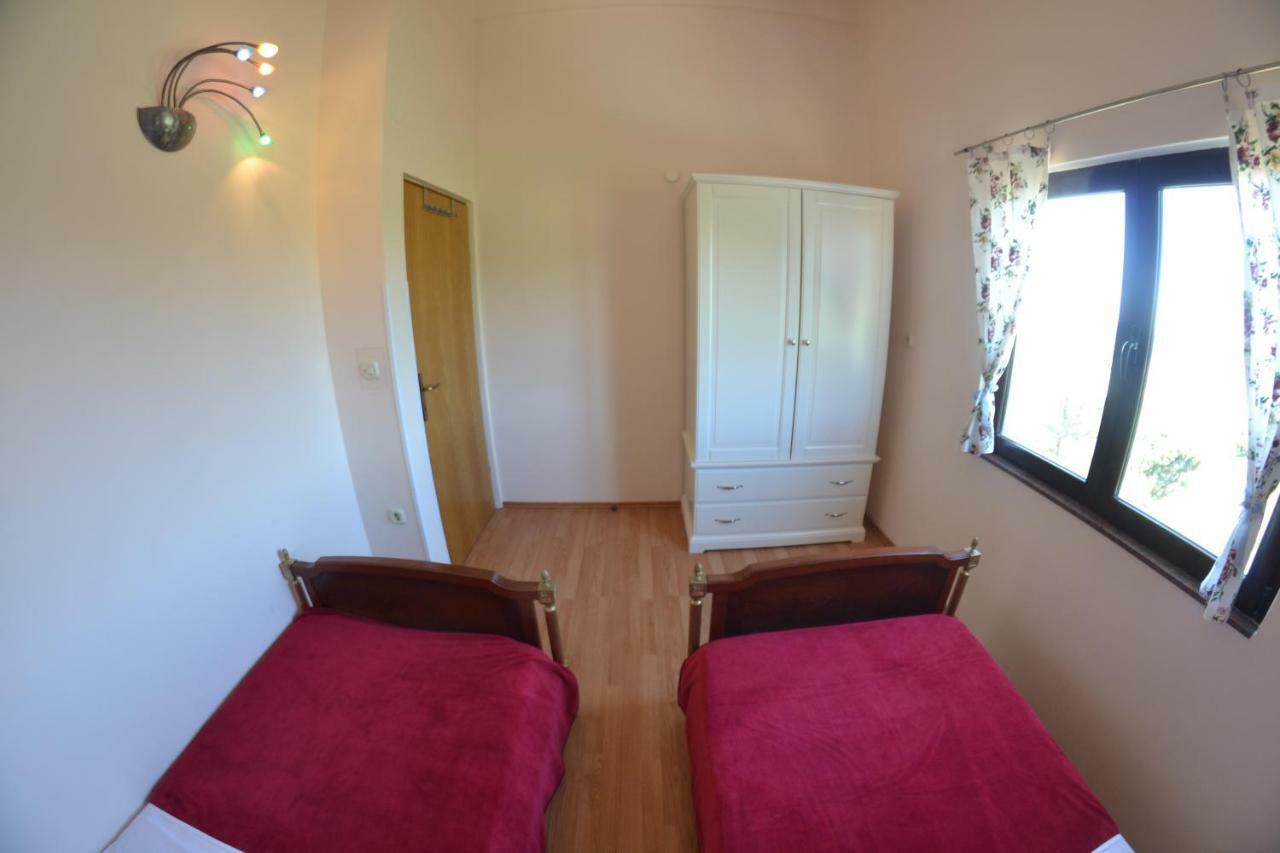 Apartman Jadranka Palit Exterior foto