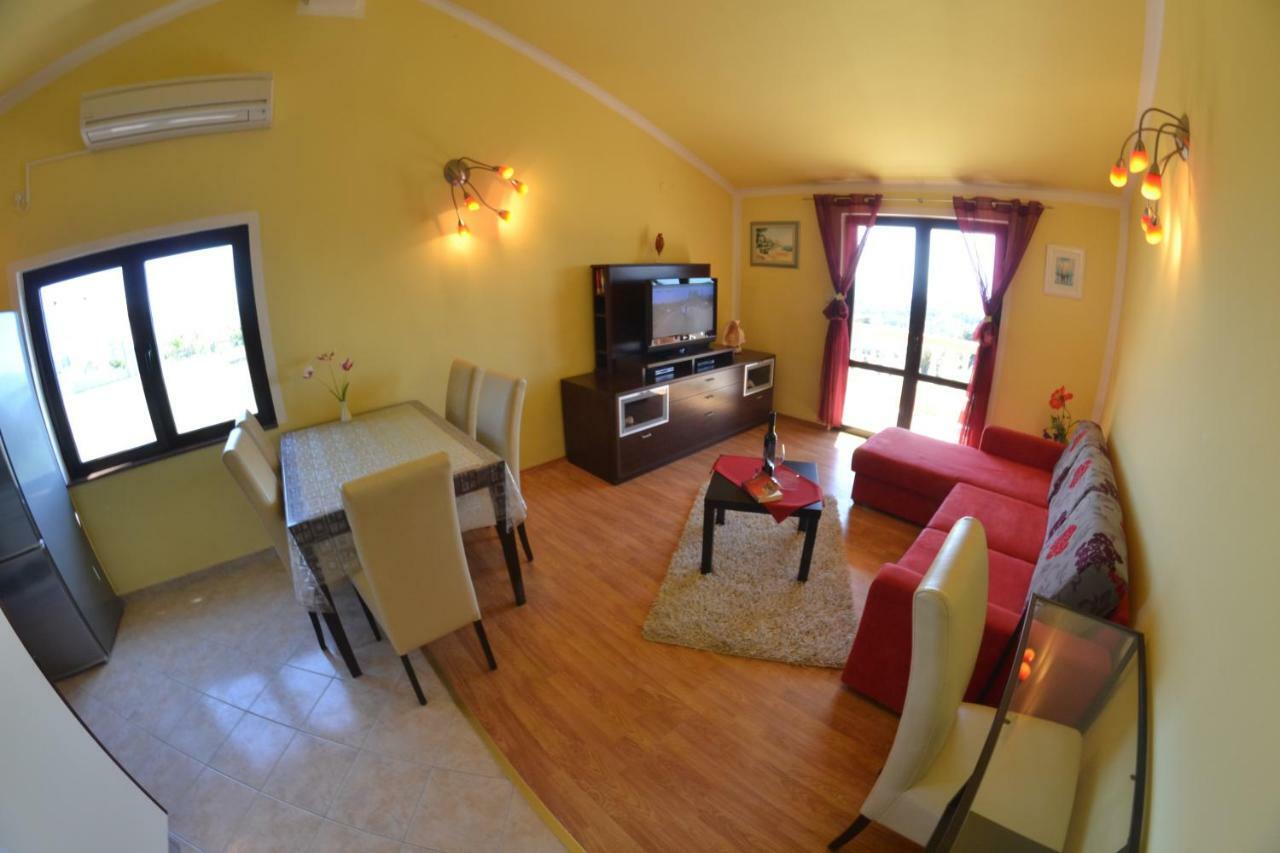 Apartman Jadranka Palit Exterior foto