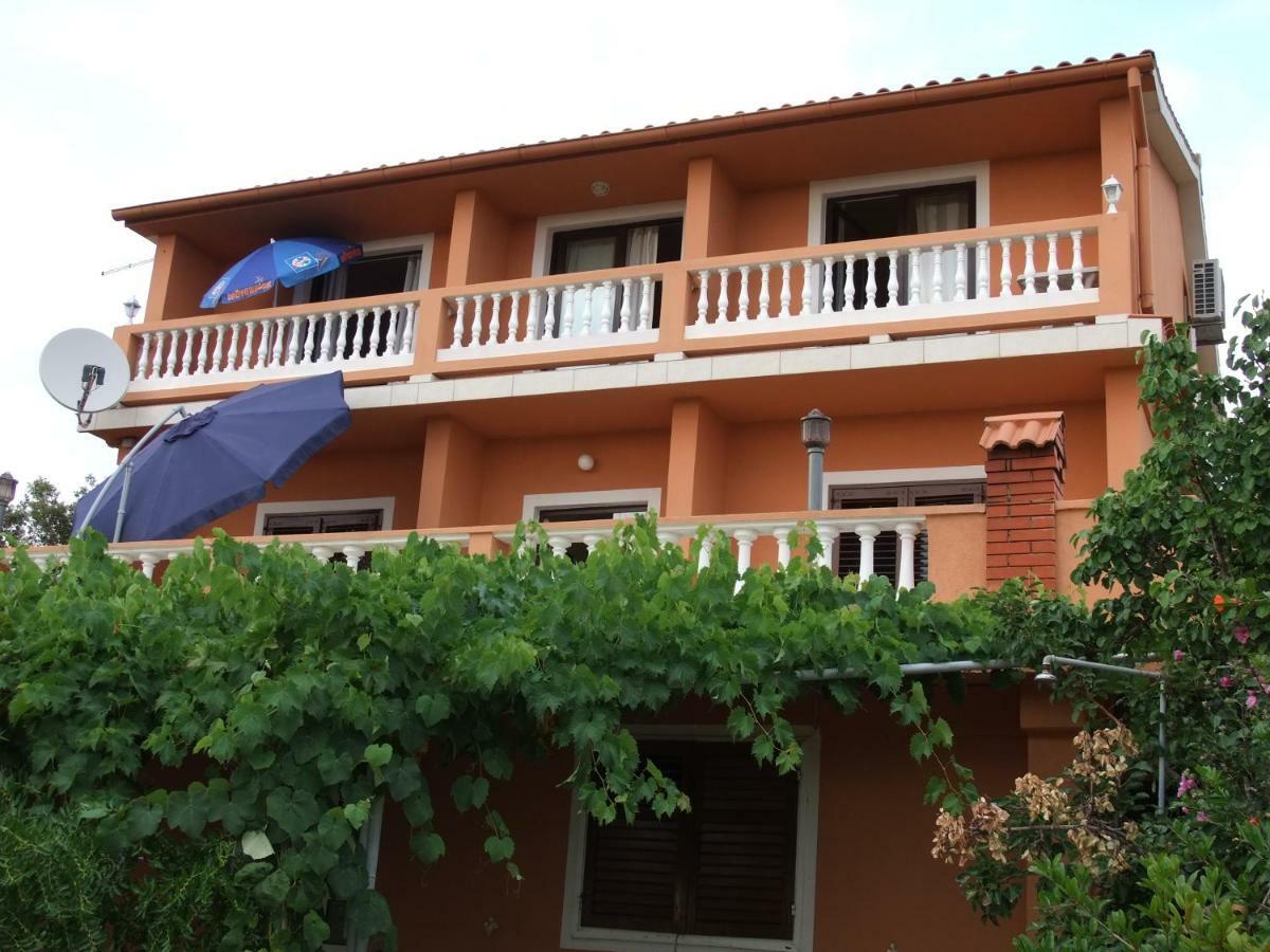 Apartman Jadranka Palit Exterior foto