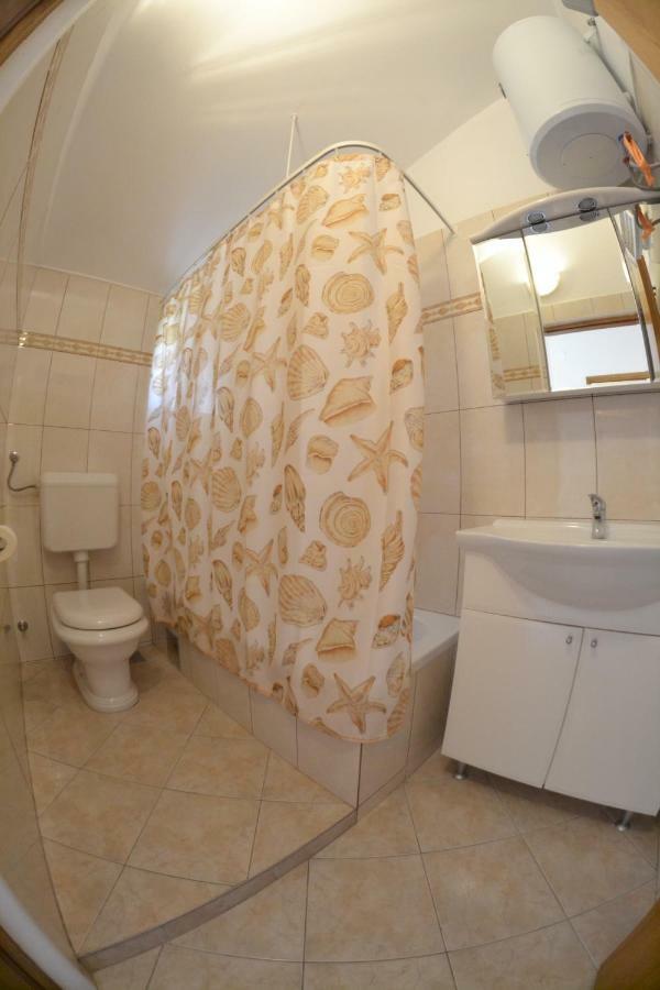 Apartman Jadranka Palit Exterior foto